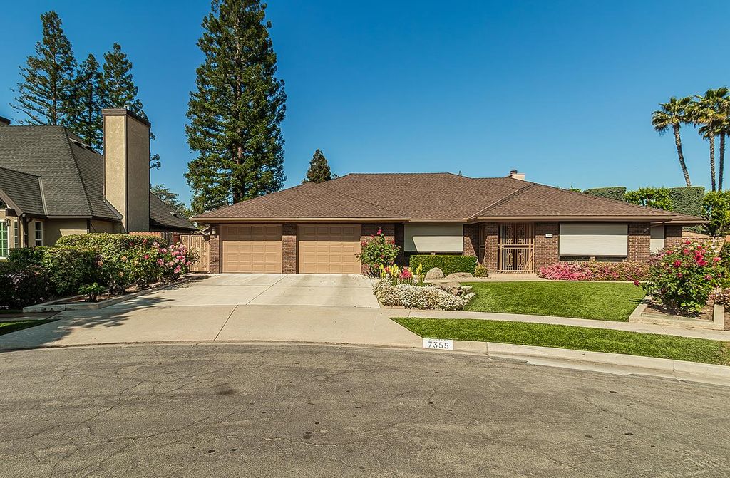 Image 50 of property listing at 7355 N Pacific Avenue, Fresno, CA 93711