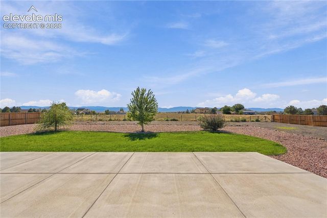 877 S Avenida Del Oro NA, Pueblo West, CO 81007