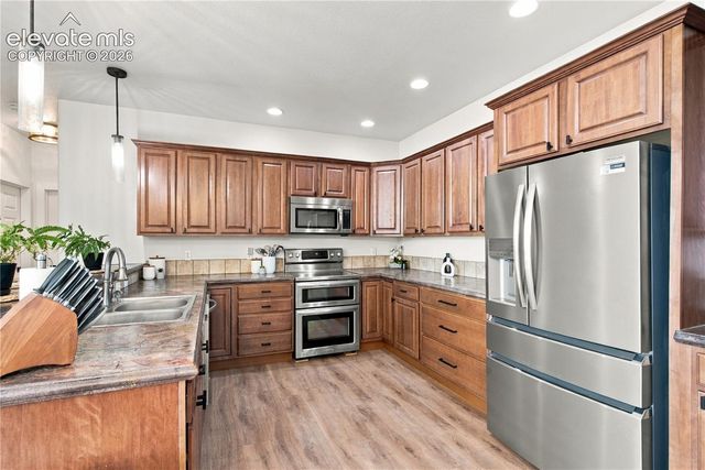 877 S Avenida Del Oro NA, Pueblo West, CO 81007