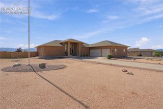 877 S Avenida Del Oro NA, Pueblo West, CO 81007
