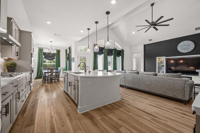 68 Rancho TRL, Georgetown, TX 78628