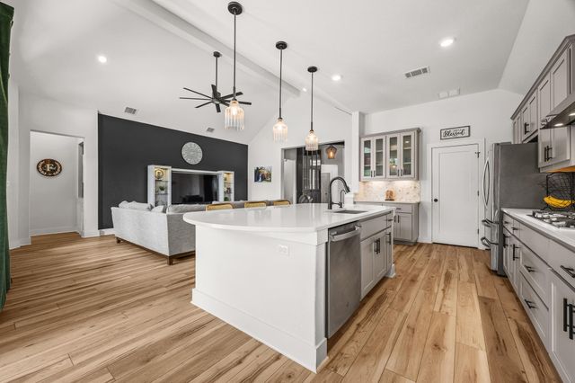 68 Rancho TRL, Georgetown, TX 78628