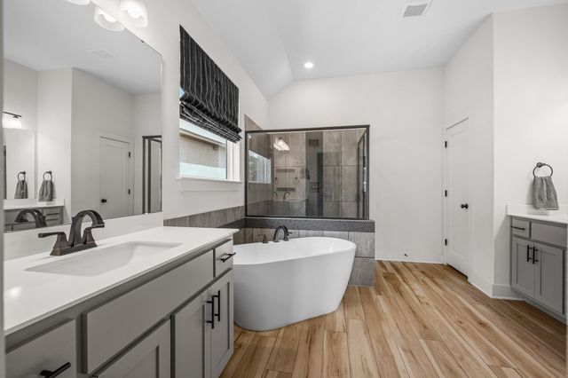 68 Rancho TRL, Georgetown, TX 78628