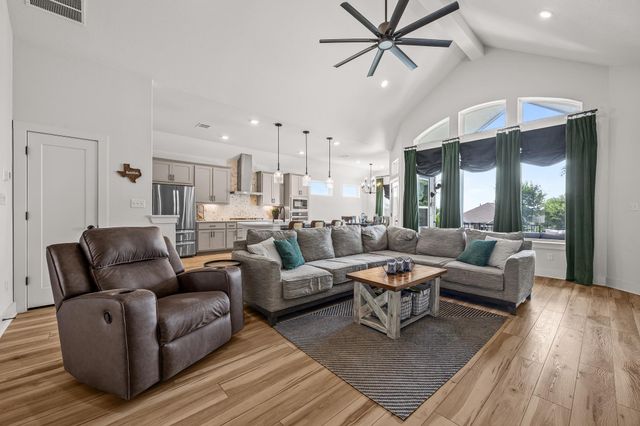 68 Rancho TRL, Georgetown, TX 78628