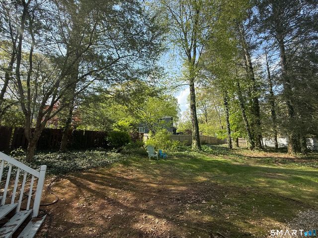 1 Horseshoe Circle, Simsbury, CT 06070