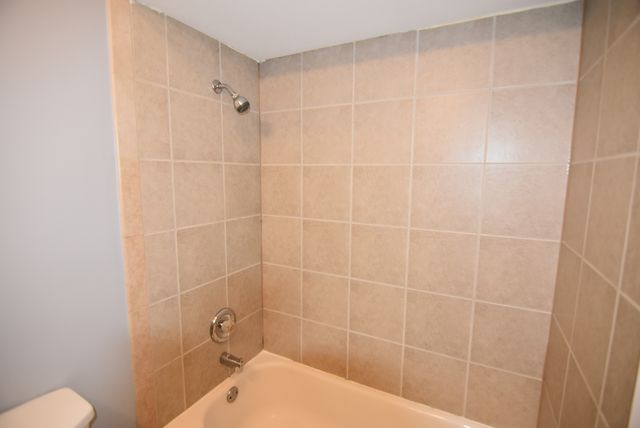 1305 Bamburg Court C, Hanover Park, IL 60133