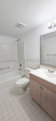 7035 NW 186th St D110, Hialeah, FL 33015
