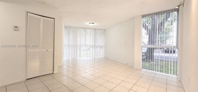 7035 NW 186th St D110, Hialeah, FL 33015