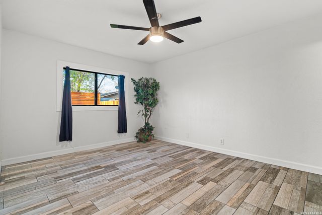 111 ARDMORE ST, San Antonio, TX 78237
