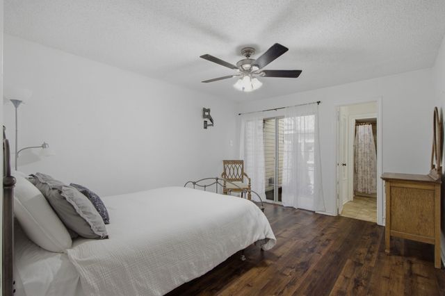 840 Creekside Drive, Lewisville, TX 75067