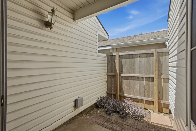 840 Creekside Drive, Lewisville, TX 75067