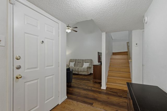 840 Creekside Drive, Lewisville, TX 75067