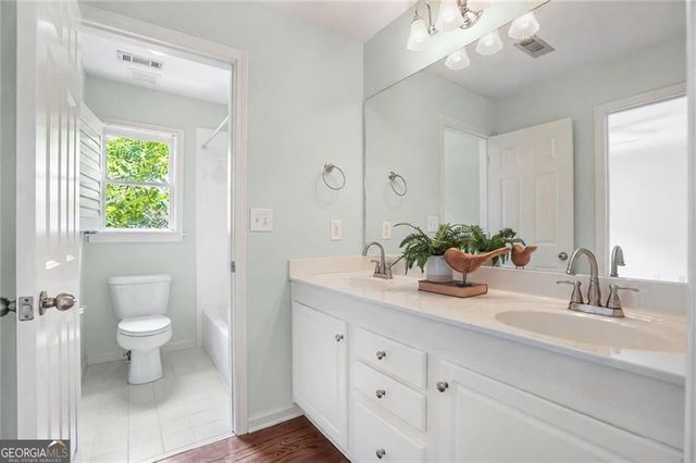 7255 Village Creek Trace, Atlanta, GA 30328