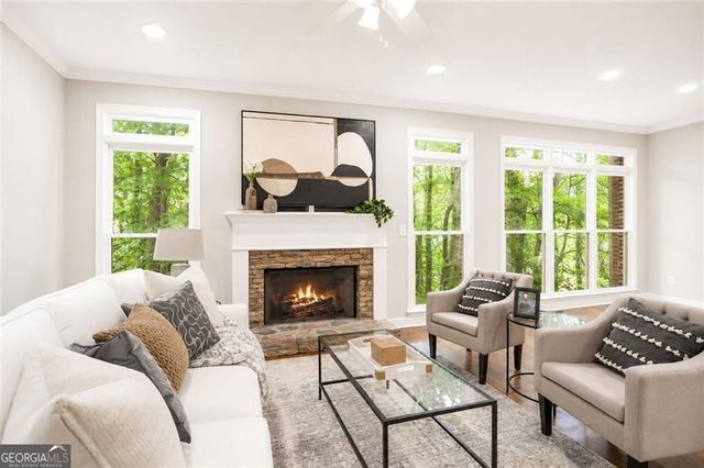 7255 Village Creek Trace, Atlanta, GA 30328