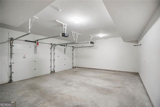7255 Village Creek Trace, Atlanta, GA 30328