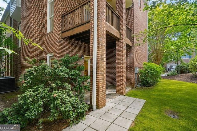 7255 Village Creek Trace, Atlanta, GA 30328
