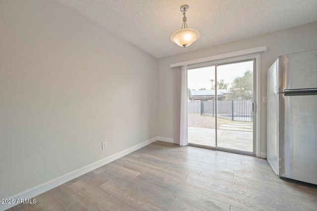 1339 N HILLCREST Circle, Mesa, AZ 85201
