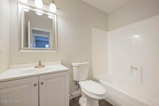 1339 N HILLCREST Circle, Mesa, AZ 85201