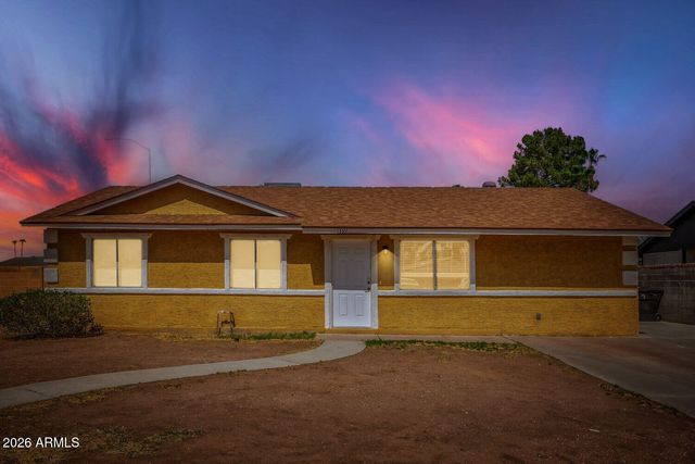 1339 N HILLCREST Circle, Mesa, AZ 85201