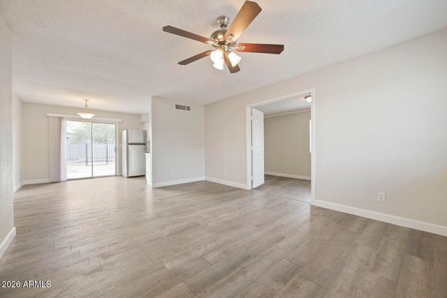 1339 N HILLCREST Circle, Mesa, AZ 85201