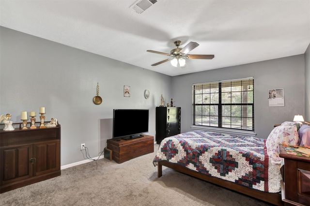 9634 Highway 21 W, North Zulch, TX 77872