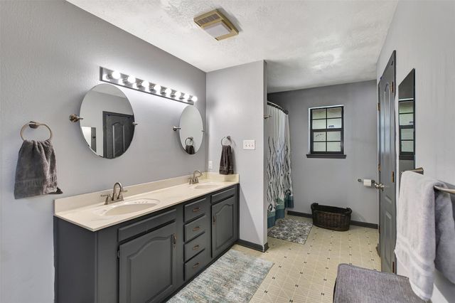 9634 Highway 21 W, North Zulch, TX 77872