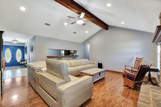 9634 Highway 21 W, North Zulch, TX 77872