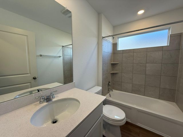 290 Gresham, Kyle, TX 78640