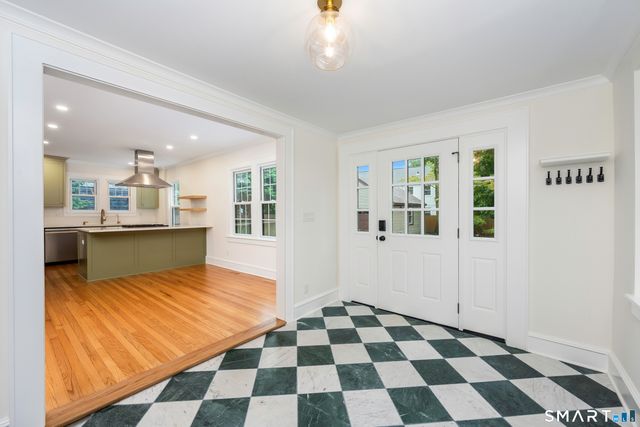 415 West Avenue, Darien, CT 06820