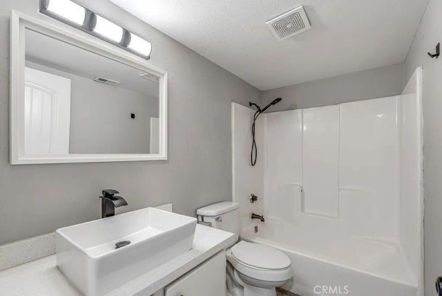 16465 Green Tree, Victorville, CA 92395