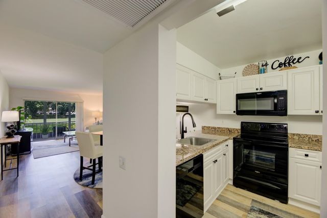 4502 Martinique Way E1, Coconut Creek, FL 33066