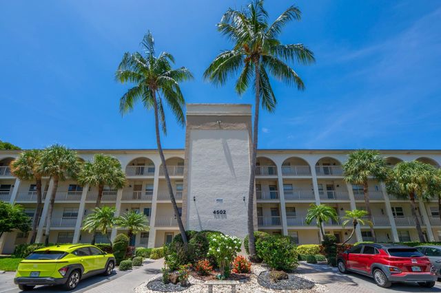 4502 Martinique Way E1, Coconut Creek, FL 33066
