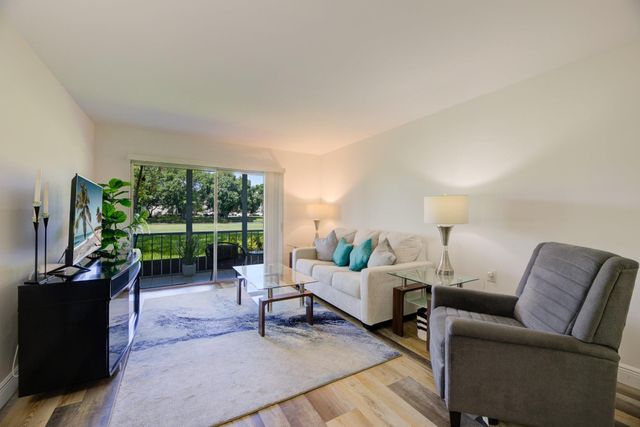 4502 Martinique Way E1, Coconut Creek, FL 33066