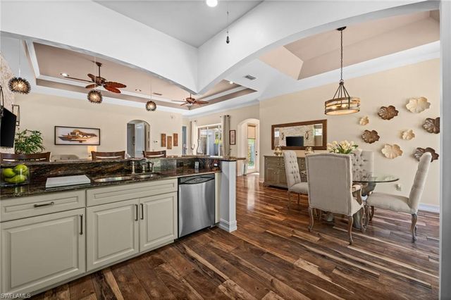 4830 Europa DR, Naples, FL 34105