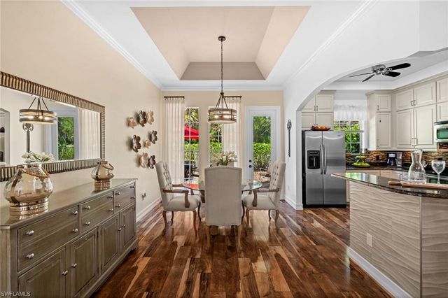 4830 Europa DR, Naples, FL 34105