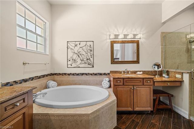 4830 Europa DR, Naples, FL 34105