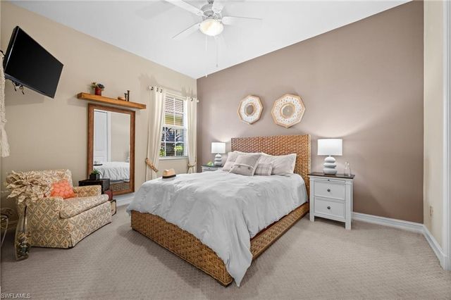 4830 Europa DR, Naples, FL 34105