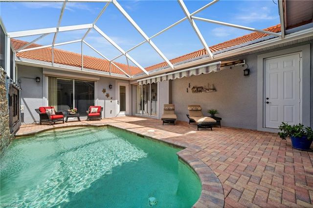 4830 Europa DR, Naples, FL 34105