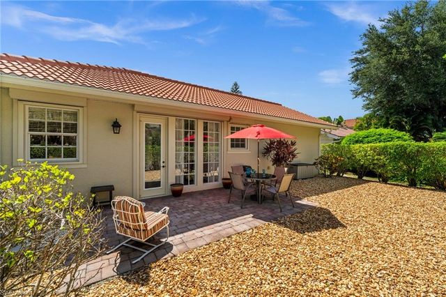 4830 Europa DR, Naples, FL 34105