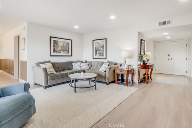 6330 Riviera, Long Beach, CA 90815
