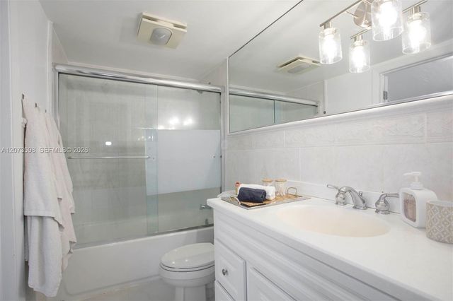 798 Crandon Boulevard 37-C, Key Biscayne, FL 33149