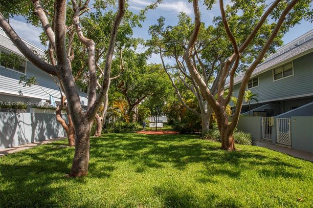 798 Crandon Boulevard 37-C, Key Biscayne, FL 33149