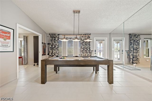 805 SW 52nd ST, Cape Coral, FL 33914