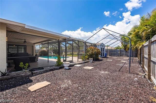 805 SW 52nd ST, Cape Coral, FL 33914
