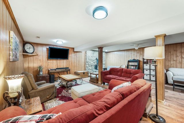 192 Liberty Chapel Road, Appomattox, VA 24522