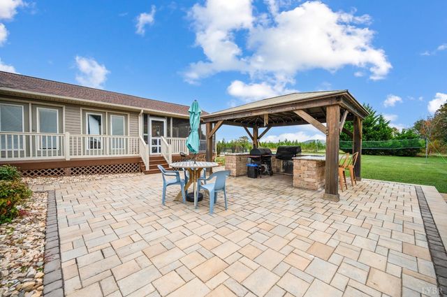 192 Liberty Chapel Road, Appomattox, VA 24522