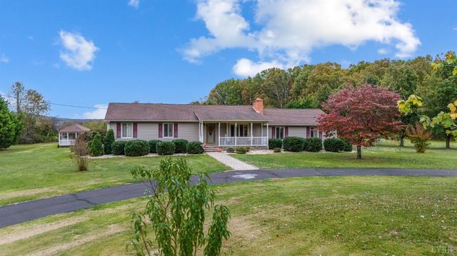 192 Liberty Chapel Road, Appomattox, VA 24522