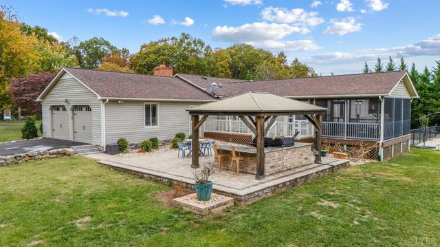 192 Liberty Chapel Road, Appomattox, VA 24522