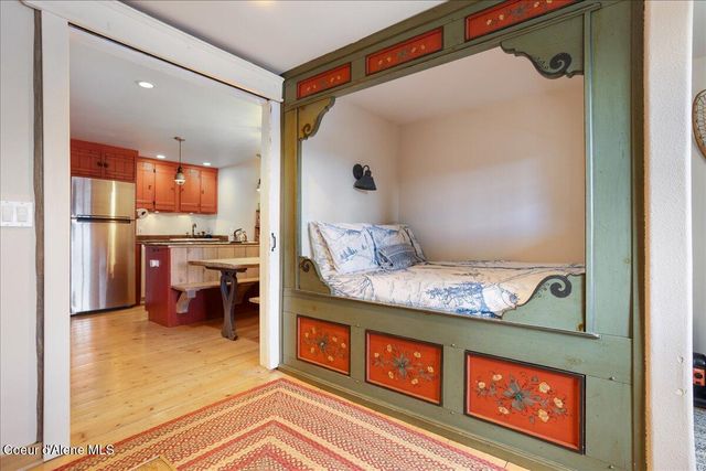 197 Mogul Hill, Unit 6, Sandpoint, ID 83864