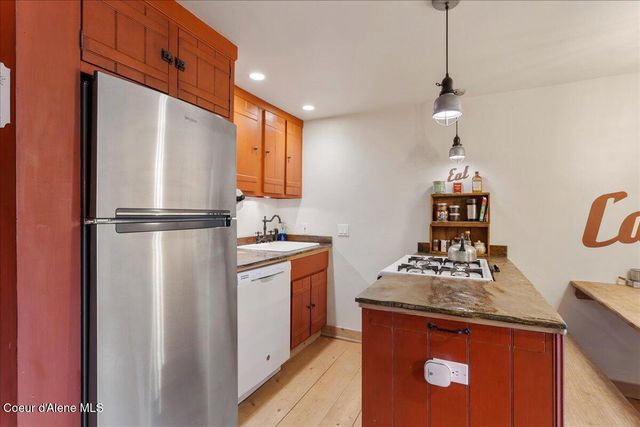 197 Mogul Hill, Unit 6, Sandpoint, ID 83864